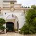 Per accedervi torniamo nel cortile per attraversare un arco...